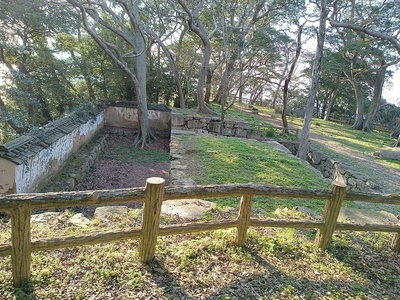 詰丸虎口の櫓門跡