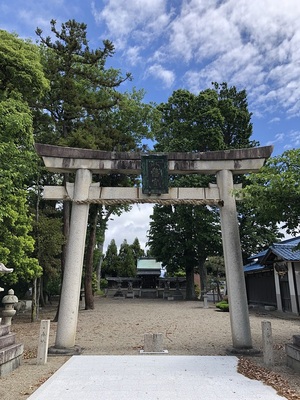 城趾の八幡神社