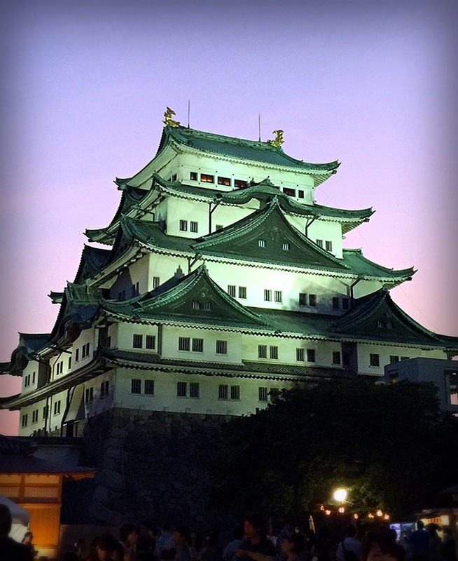 宵の名古屋城
