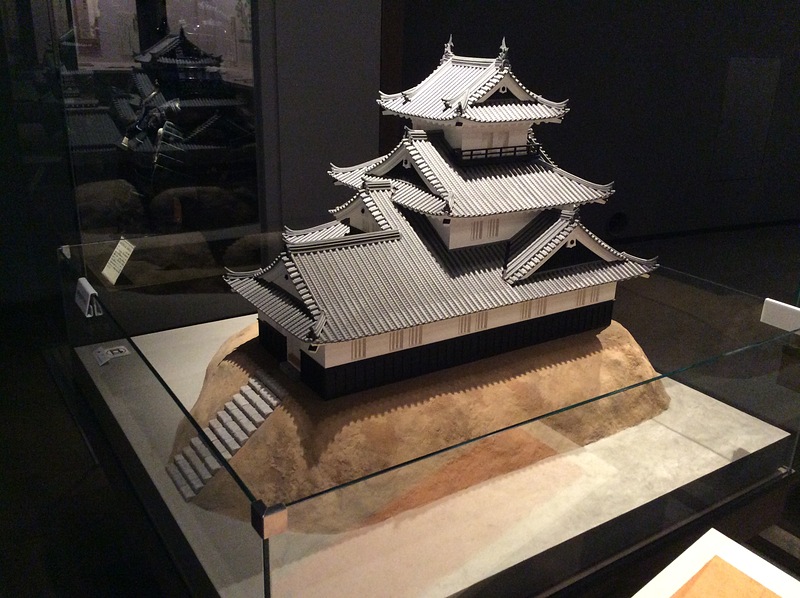 宇和島城の写真：高虎時代の天守模型 | 攻城団