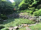 海蔵寺にある元禄時代の石組庭園…