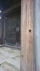 弘道館正門に残る銃弾痕…