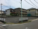 前田速念寺の駐車場…