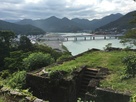 石垣と熊野川