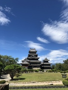 青空と天守