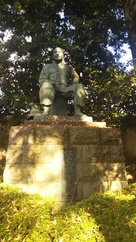 江戸太郎銅像