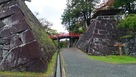 本丸跡と二の丸跡を結ぶ渡雲橋…