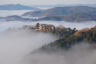 雲海の中の備中松山城