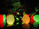 呼応する球体◆チームラボ 広島城 光の祭