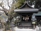 明智光秀建立の柿本人麻呂神社と、光秀手植