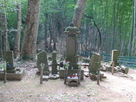 氏輝の墓所