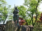 山中鹿介銅像