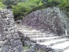 徳川家康邸跡の前の石垣と石段