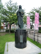 濃姫の像