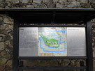 大手門前の彦根城の案内板…