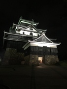 夜の松江城天守閣…