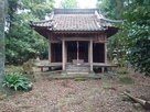 山頂の本丸跡に建つ神社