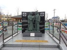 勝幡駅前にある銅像…