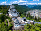 ドローンで空撮した岐阜県の郡上城の風景…
