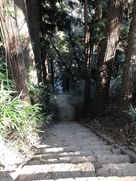 主郭「藤武神社」までの直線階段…