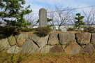 「福島城跡」の石碑…