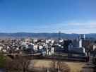 天守台からの甲府市街と富士山…