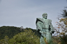 吉川広嘉公像と岩国城…