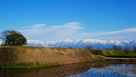 本丸土塁と立山連峰…