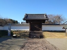 弘道館の門