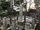 城山熊野神社境内の石碑と案内板…