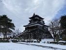 残雪の天守閣