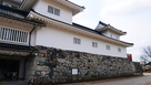 富山郷土博物館側の石垣…