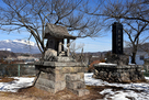 藤城神社の城址碑…