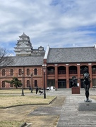 姫路市立美術館と姫路城…