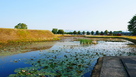 本丸と右郭間の水堀…