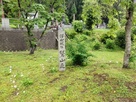 観音寺墓地前の石碑…