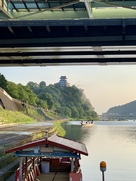 犬山橋下から犬山城を眺める…