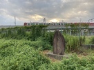 ローカル鉄道とローカル城址碑