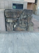 静岡銀行沼津支店の石垣…