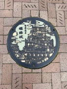 姫路城のマンホール…