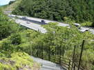 城から見える新東名高速道路