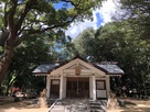 城趾に建つ日野神社…