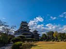 晴れた秋の日の松本城…
