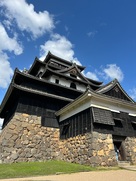 迫力の松江城、城外観です。…