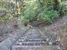 急な坂と階段