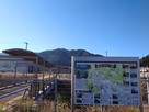 JR八木駅前からの城跡遠景…