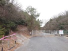 椿尾城登山道入口