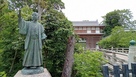 徳川斉昭公像と大手門…