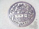 掛川城柄のマンホール…