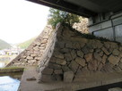 高架下の石垣